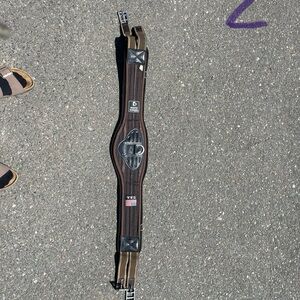 Majyke Equipe girth 50”